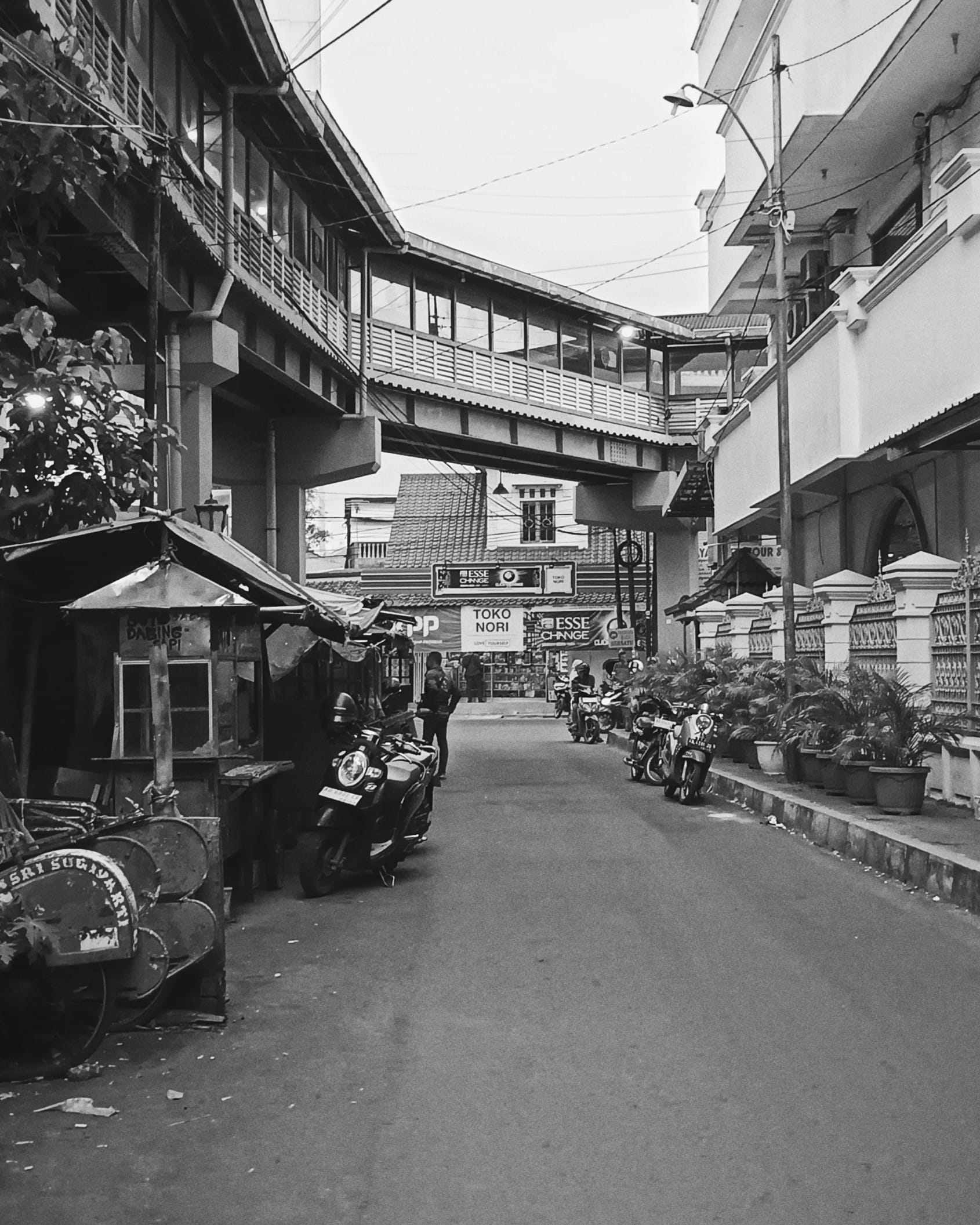 Gang Belakang
